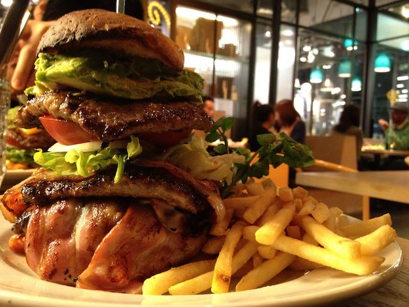 glorious_chain_cafe5