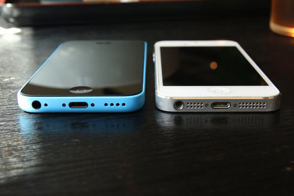 iPhone-5c-iphone-5-comparison-1.jpg
