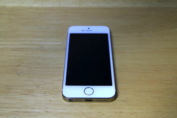 iPhone5s-gold-64gb-13.jpg