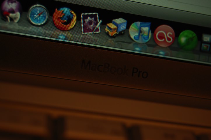 macbookpro-apps-on-a-dock.jpg