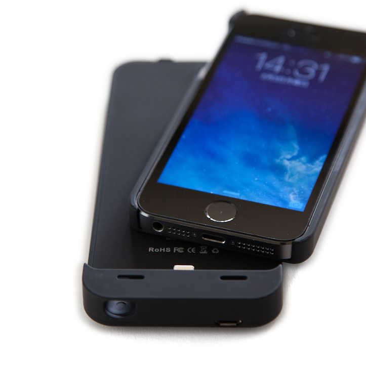 発売 Cheeroからiphoneケース型バッテリー Power Case For Iphone5 5s が登場 電池容量2300mah ゴリミー