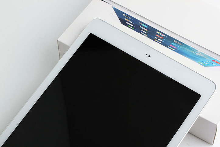 ipad-air-with-touch-id-2.jpg