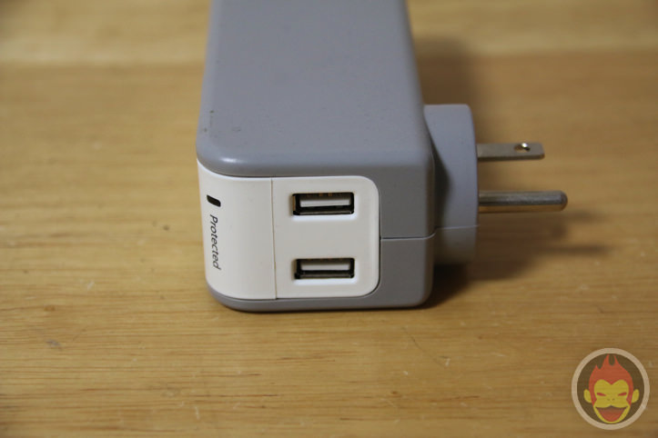 Belkin-Mini-Surge-Protector-Dual-USB-Charger-3.jpg