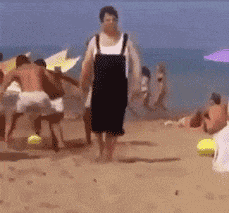 people-who-should-stay-away-from-the-beach-3.gif
