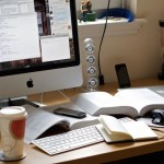 Mac-Workstation-With-Wooden-Desks-5.jpeg