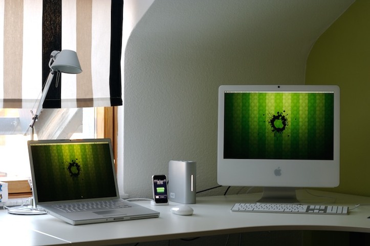 mac-work-station.jpg