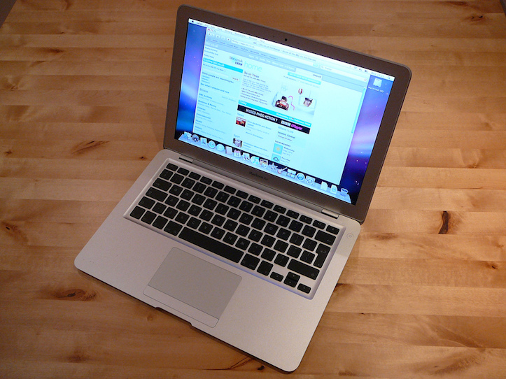 macbook-air.jpg