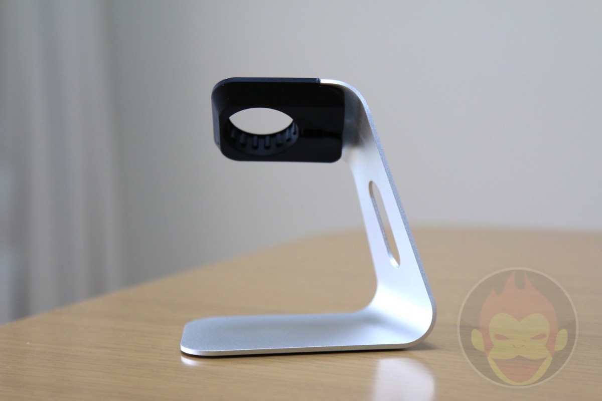 Spigen-Apple-Watch-Stand-05.JPG