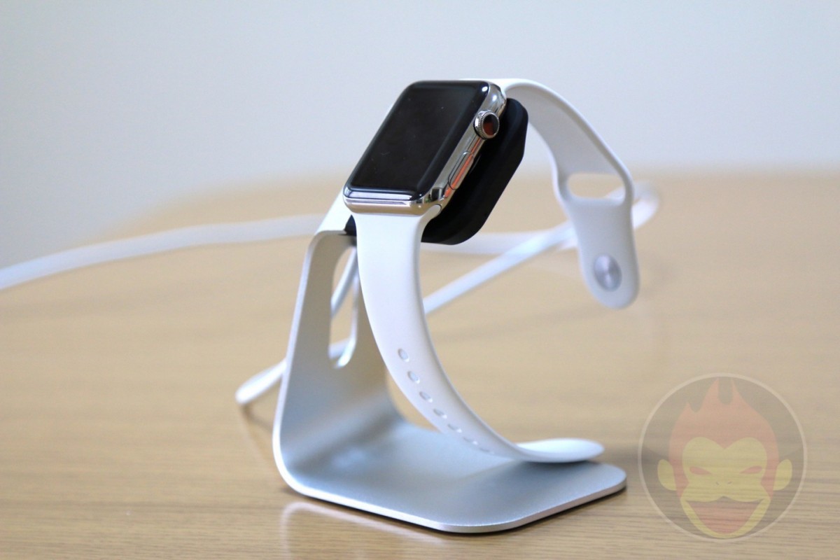 Spigen-Apple-Watch-Stand-15.JPG