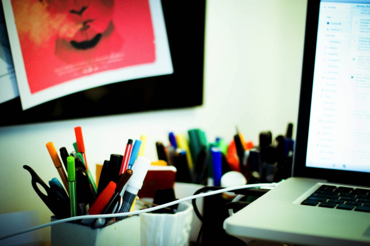 macbook-and-pens.jpg
