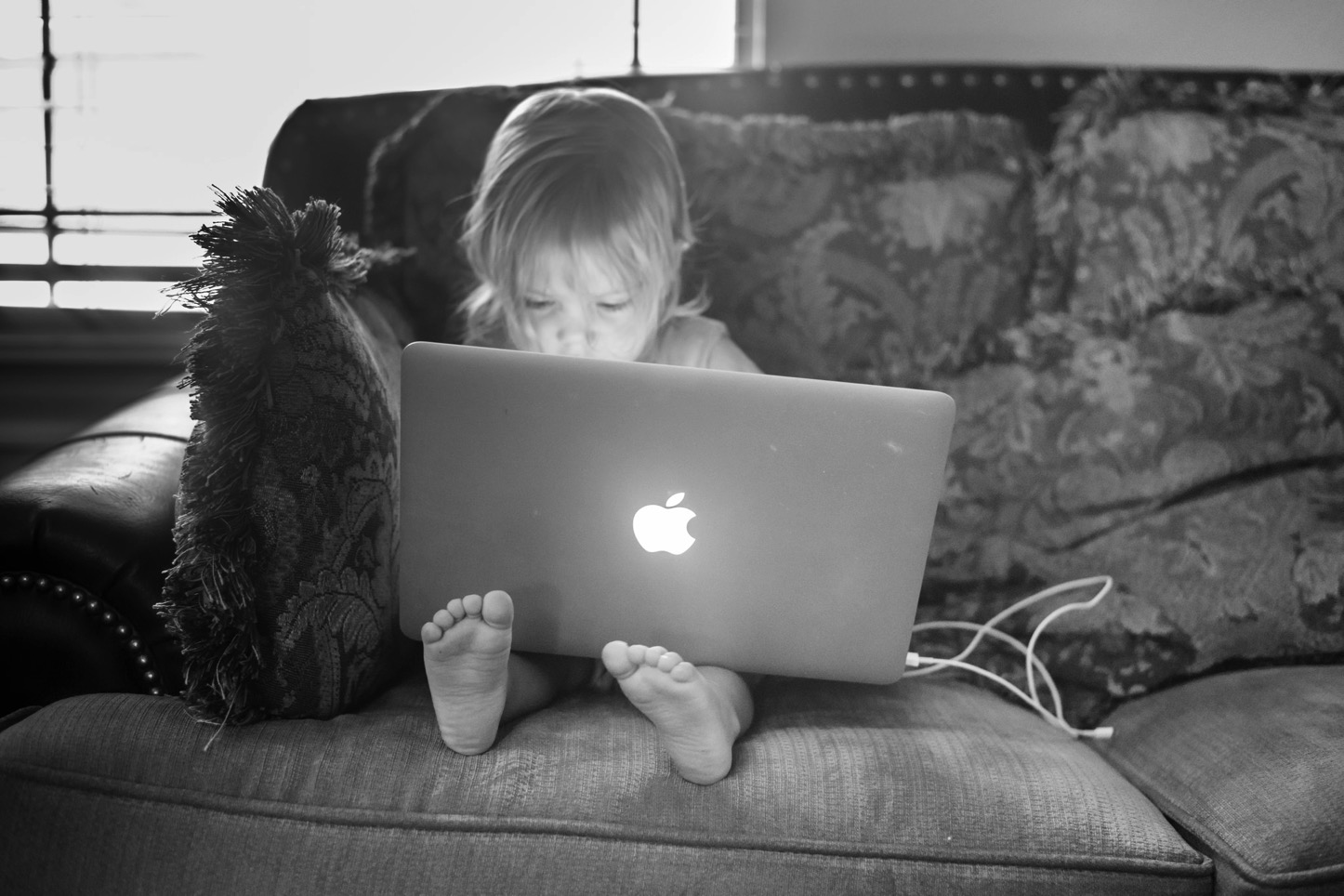 macbook-kid.jpg