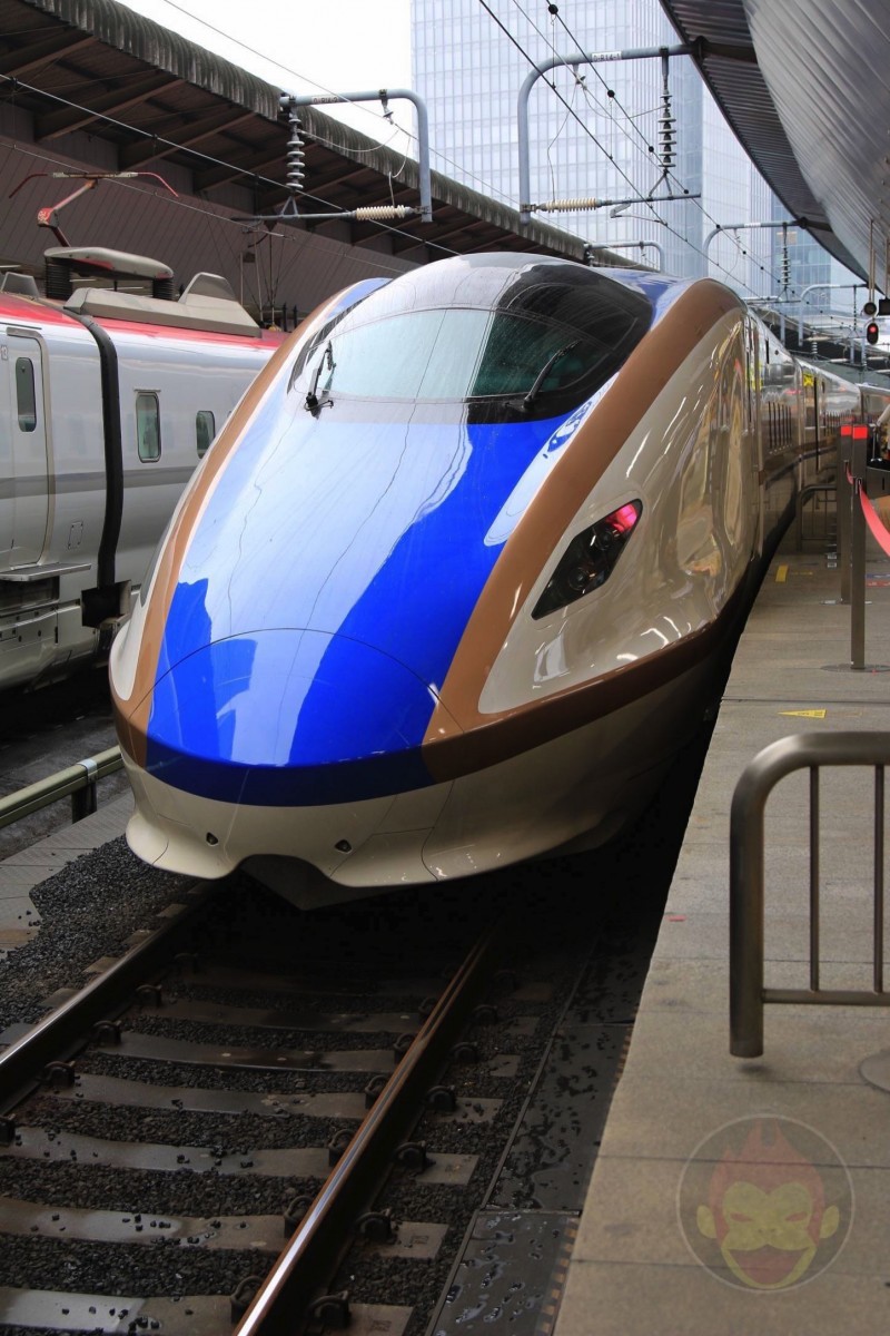 Hokuriku-Shin-Kan-Sen-01.jpg