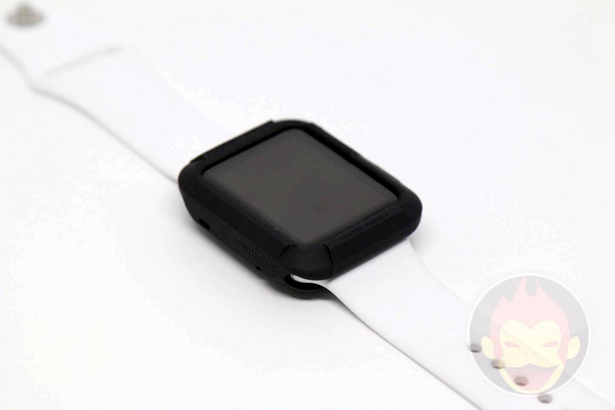 Spigen-Rugged-Armor-Apple-Watch-Case-16.JPG