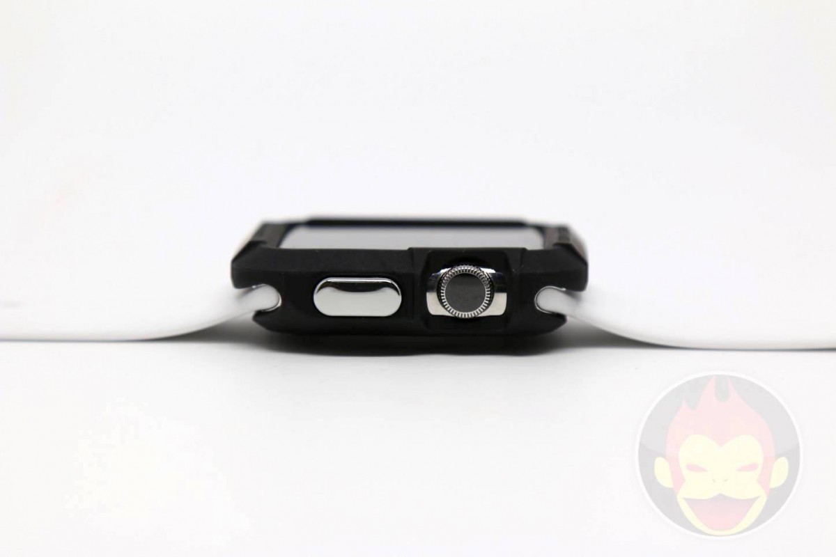 Spigen-Rugged-Armor-Apple-Watch-Case-19.JPG