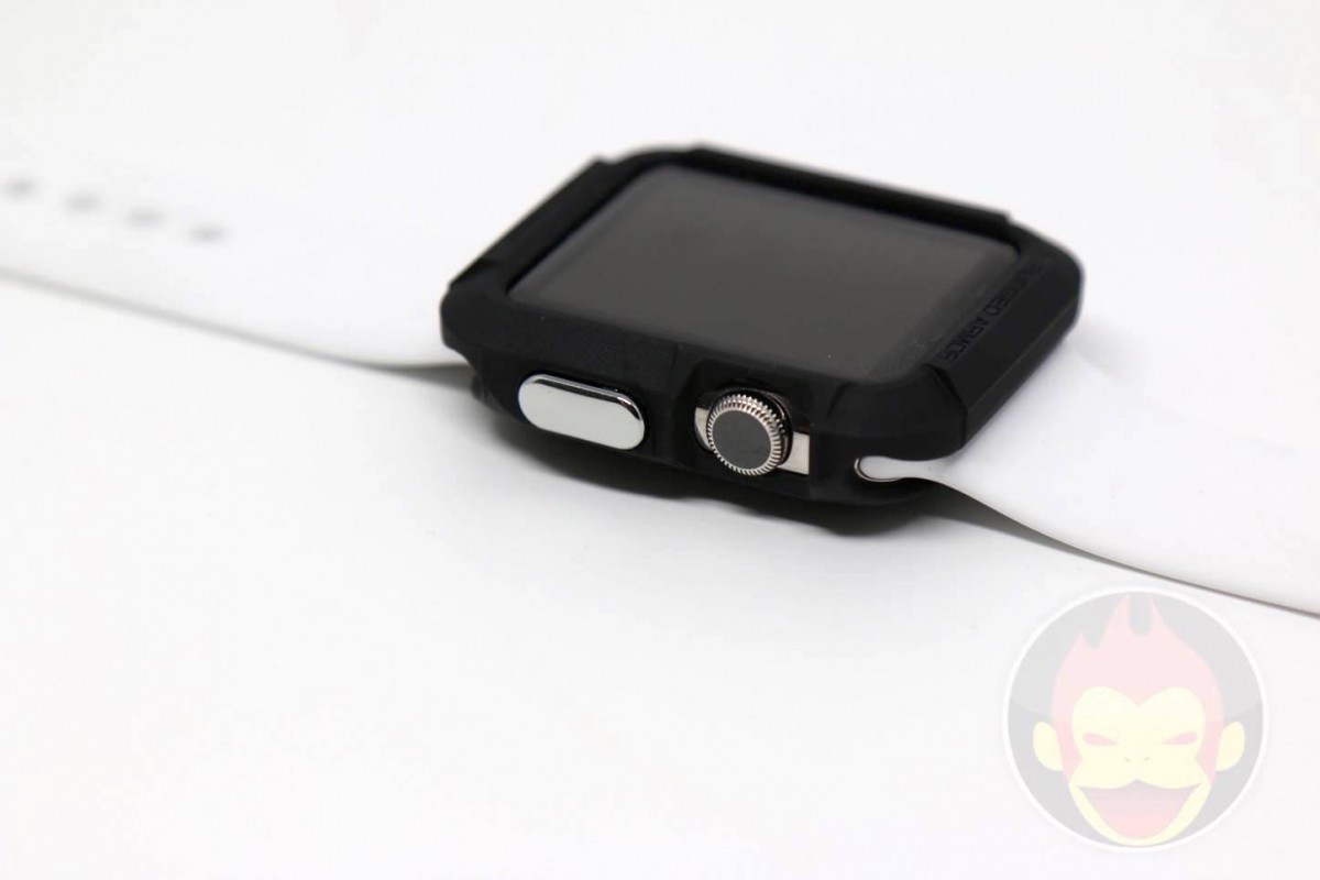 Spigen-Rugged-Armor-Apple-Watch-Case-20.JPG