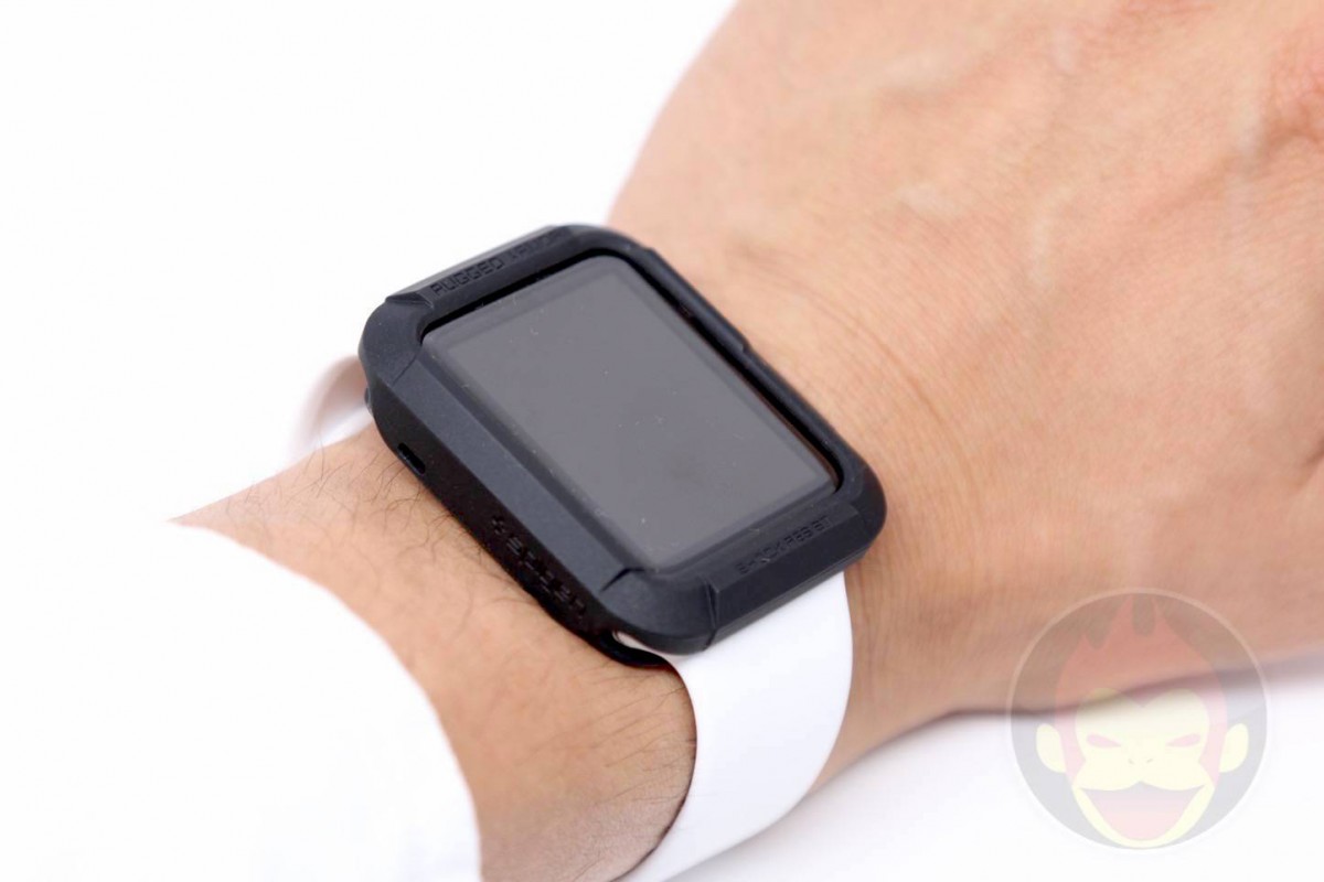 Spigen-Rugged-Armor-Apple-Watch-Case-23.JPG