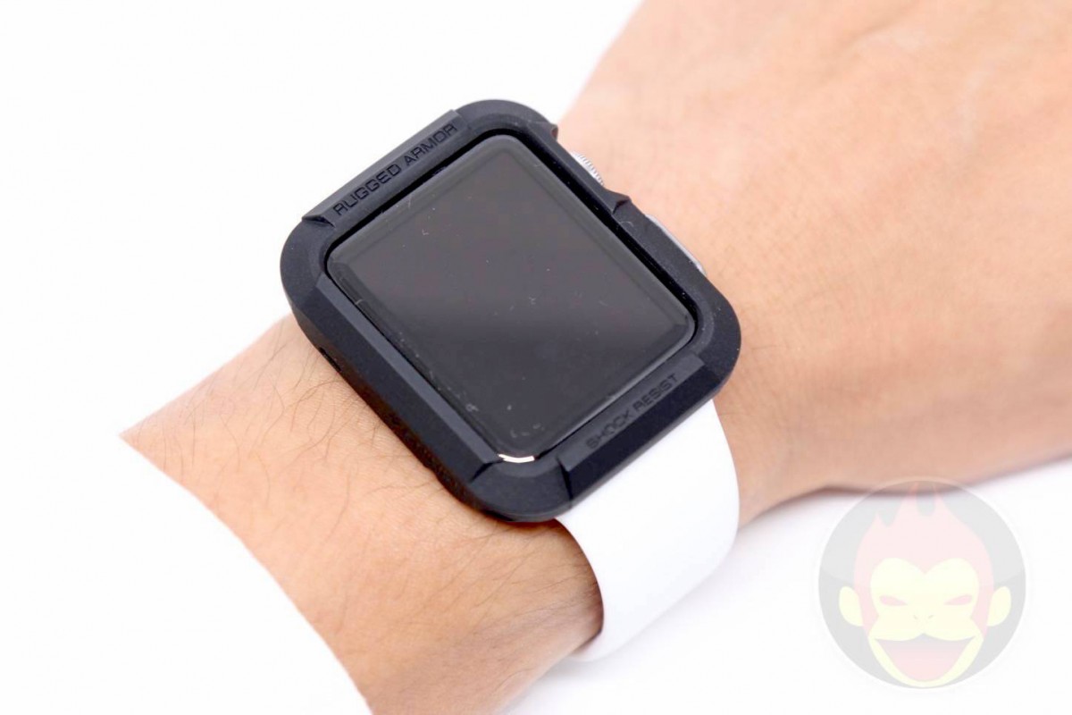 Spigen-Rugged-Armor-Apple-Watch-Case-25.JPG
