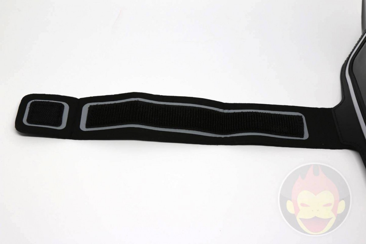 iPhone-6-Plus-Running-Arm-Band-08.JPG