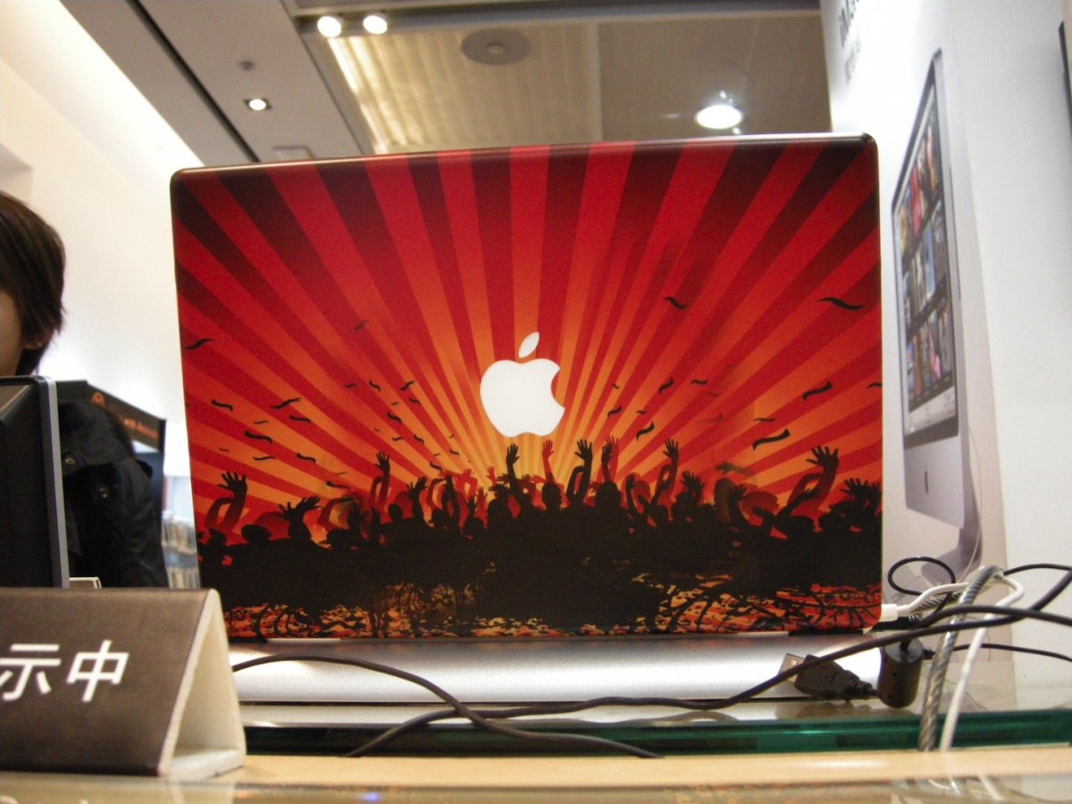 macbook-pro-rock.jpg