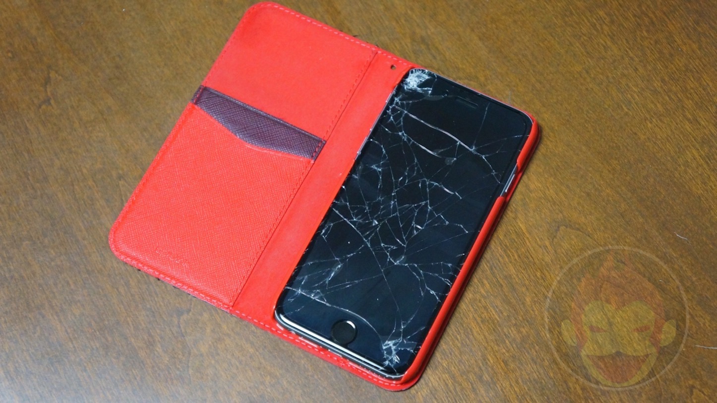 Cracked-iPhone-1.jpg