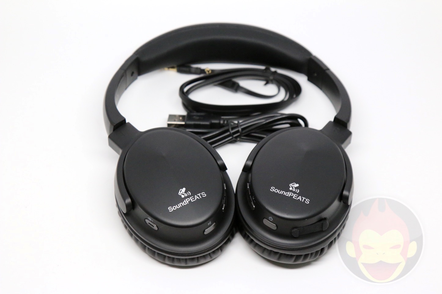 Soundpeats-A1-Wireless-Headphones-04.JPG