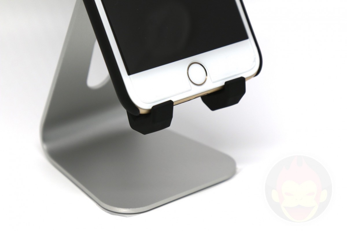 Spigen-S310-Smartphone-Stand-07.jpg