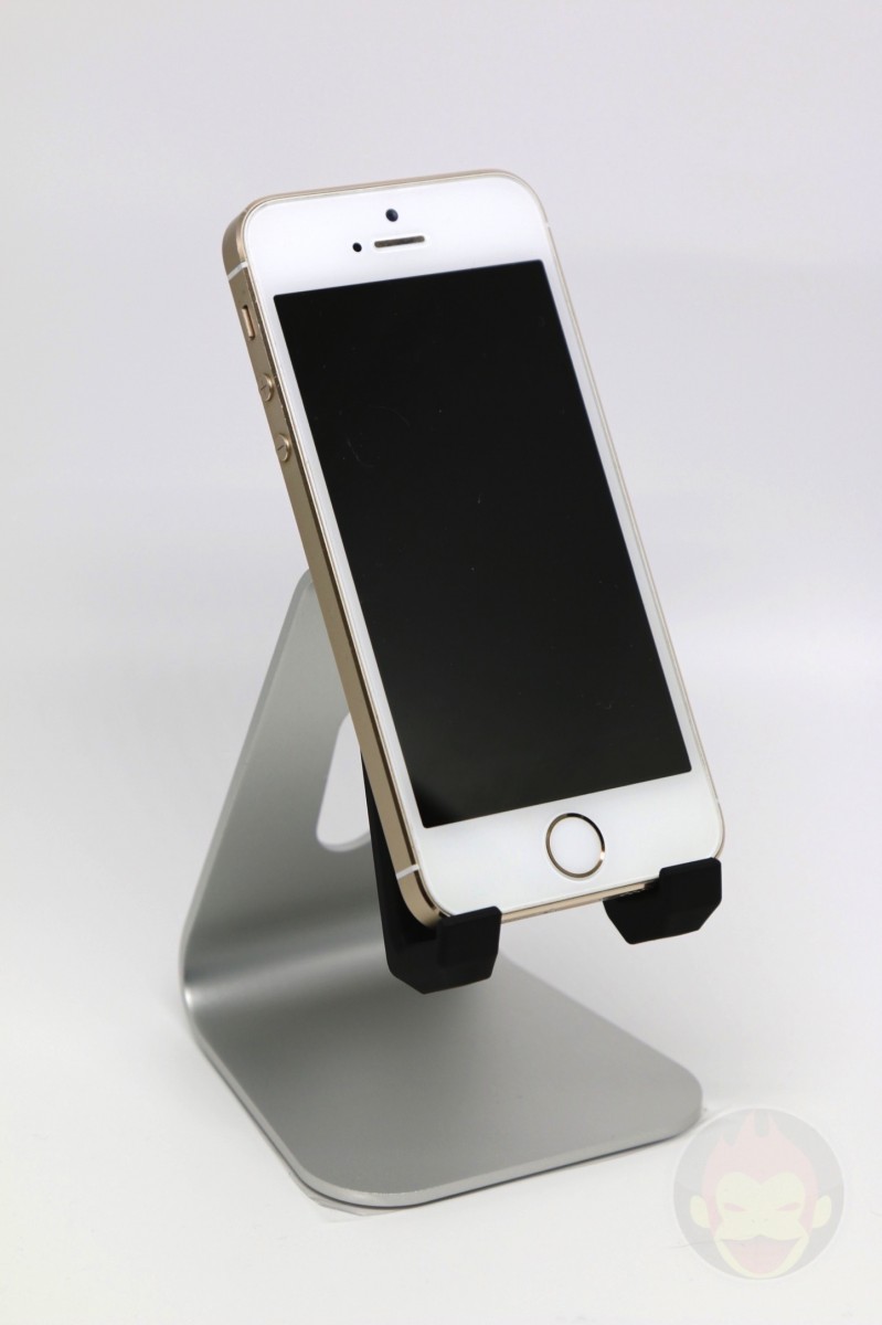 Spigen-S310-Smartphone-Stand-12.jpg