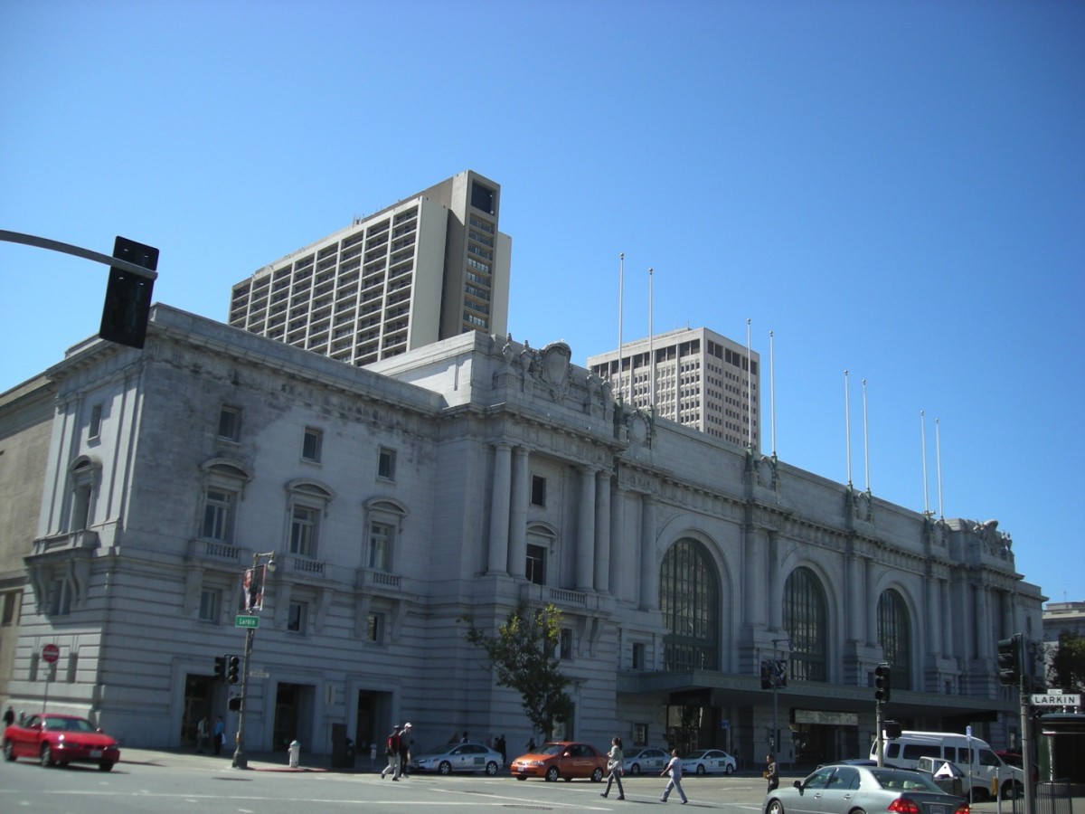 Bill-Graham-Civic-Auditorium.jpg