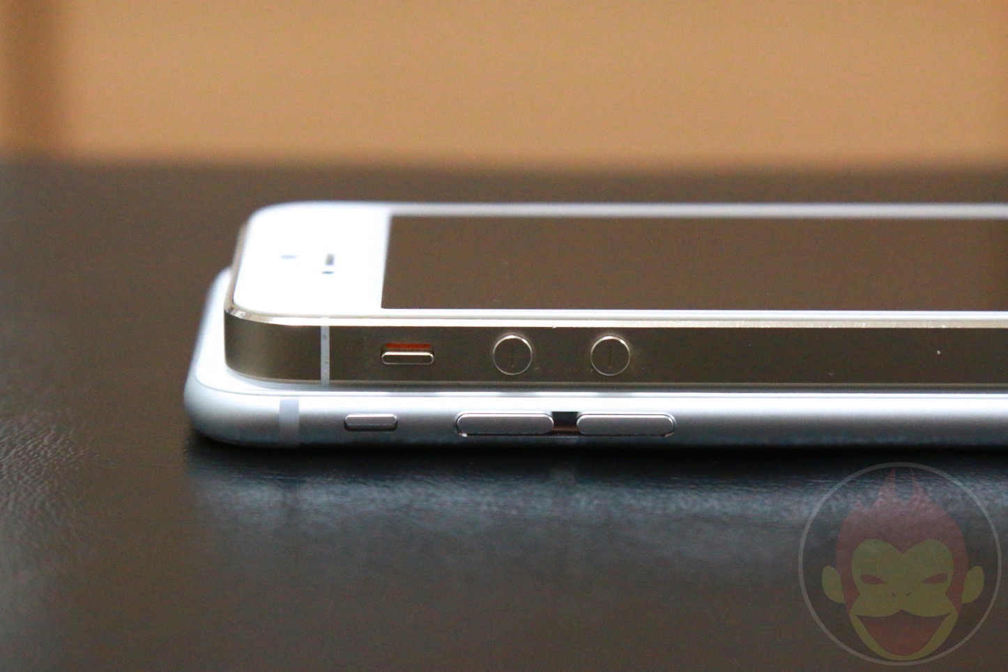 iPhone6s-Silver-128GB-32.jpg