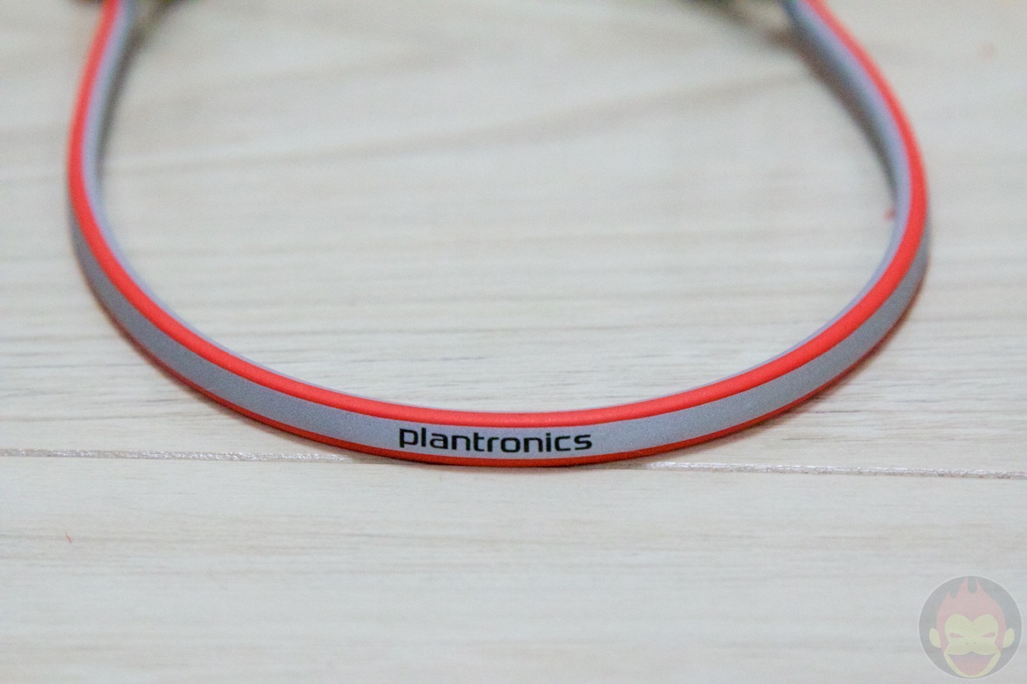 PLANTRONICS-BackBeat-FIT-12.jpg
