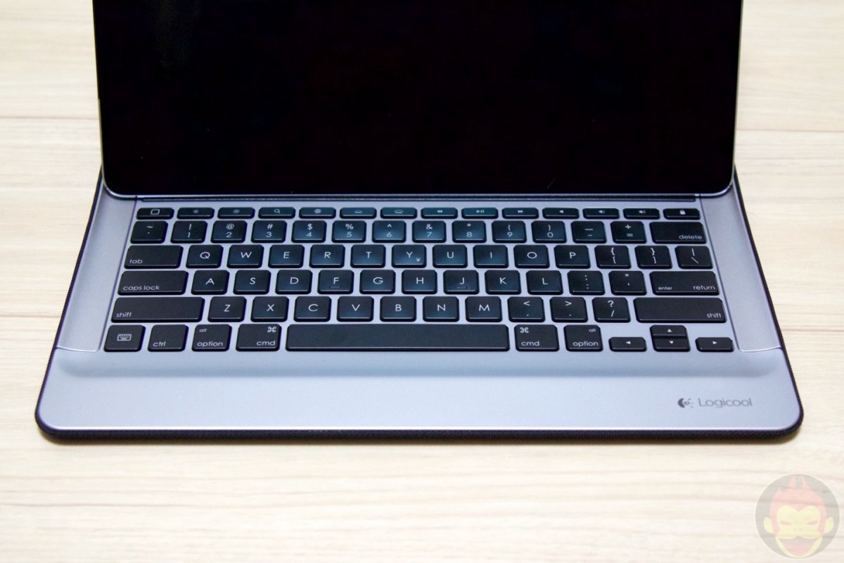 Logicool-CREATE-Keybaord-for-iPad-Pro-22.jpg