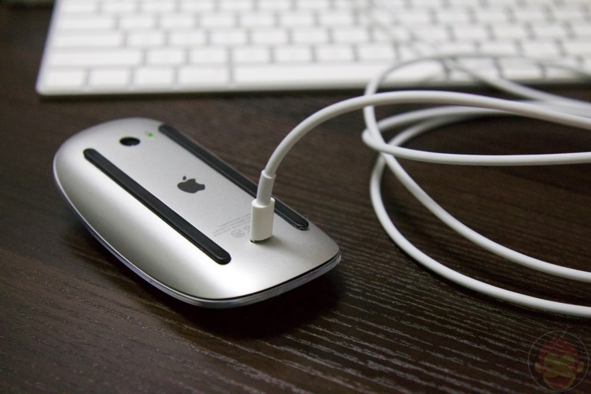 Magic-Mouse-2-Quick-Charging-005.jpg