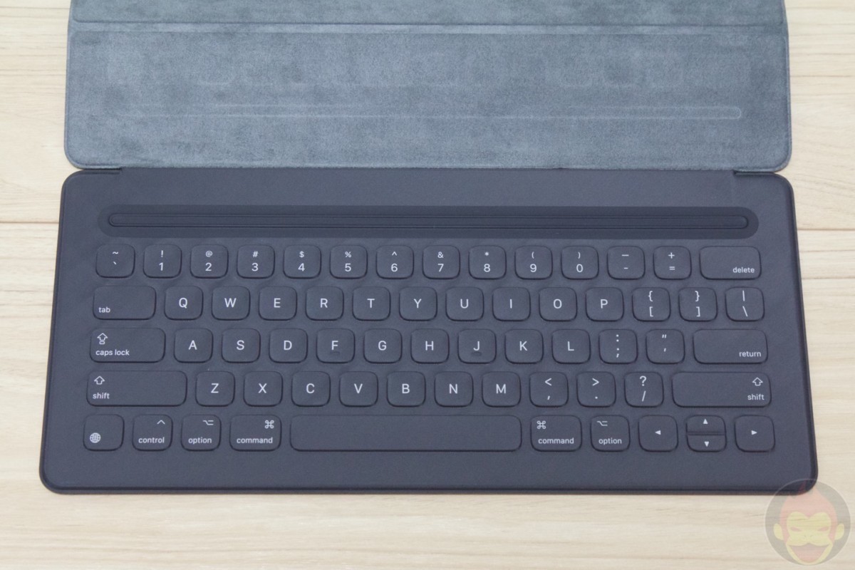 iPad-Pro-Smart-Keyboard-04.jpg