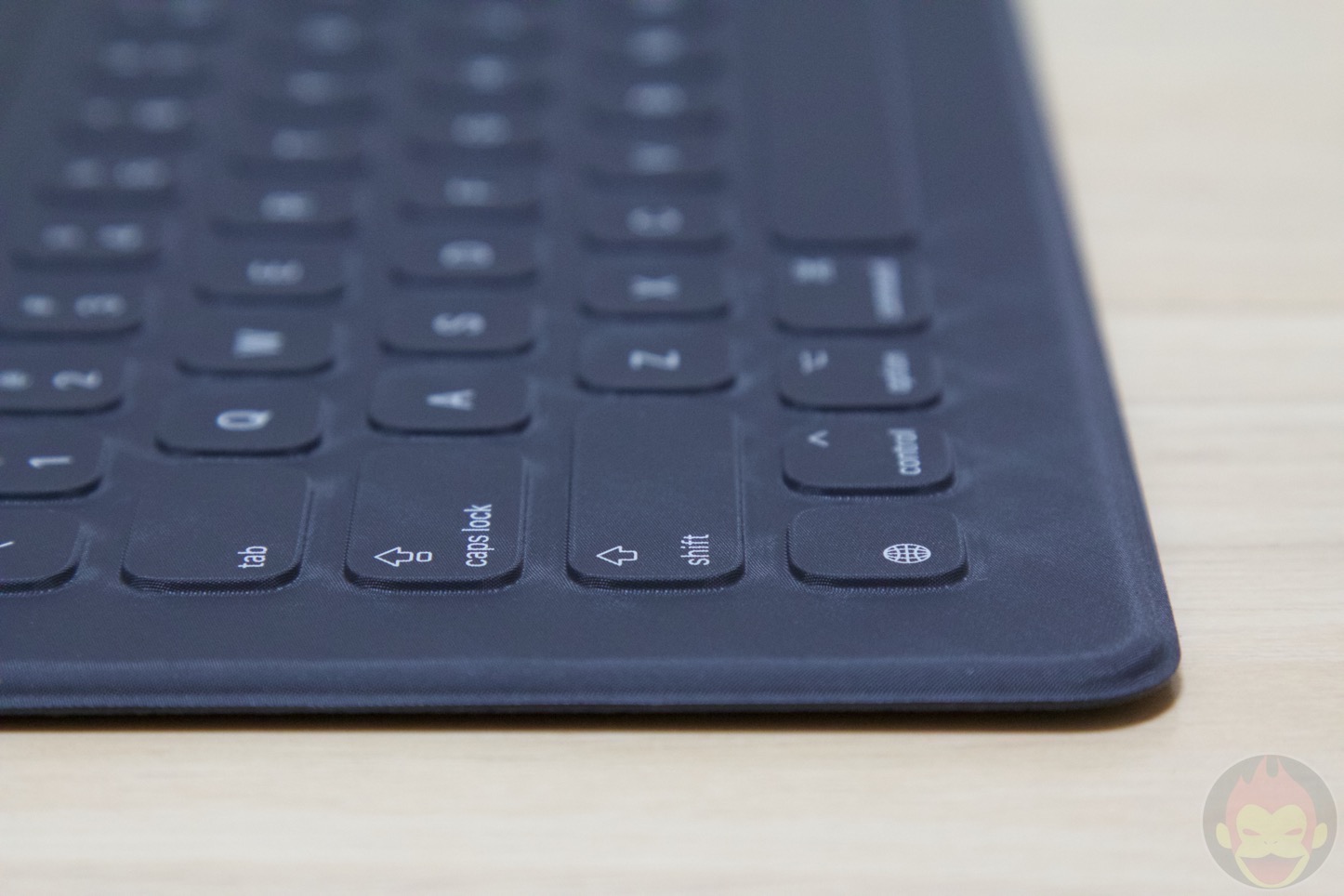 iPad-Pro-Smart-Keyboard-05.jpg