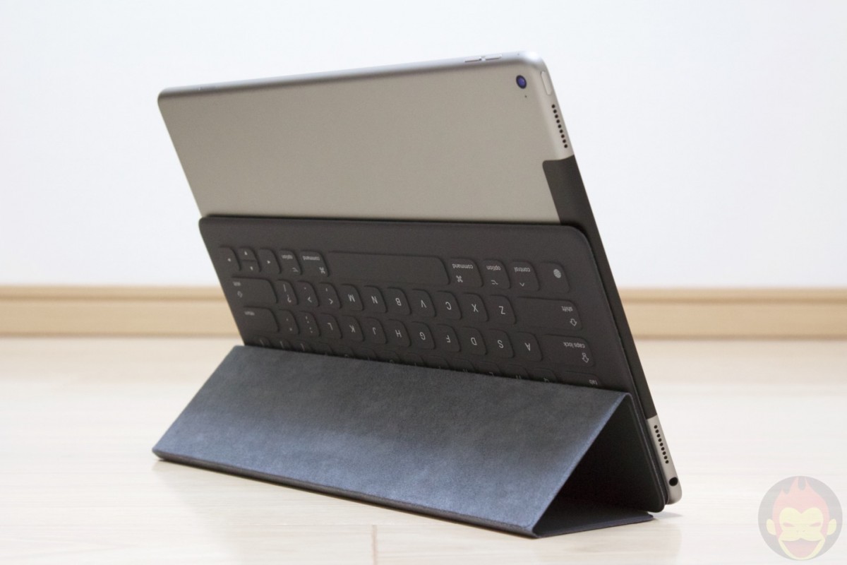 iPad-Pro-Smart-Keyboard-15.jpg