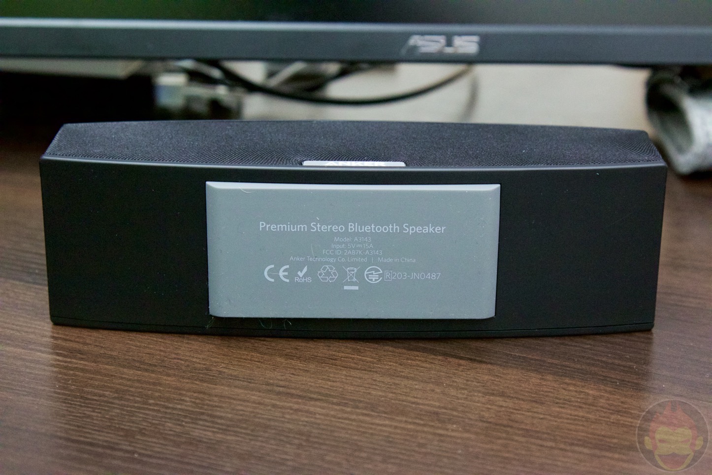Anker-Premium-Stereo-Bluetooth-Speaker-14.jpg