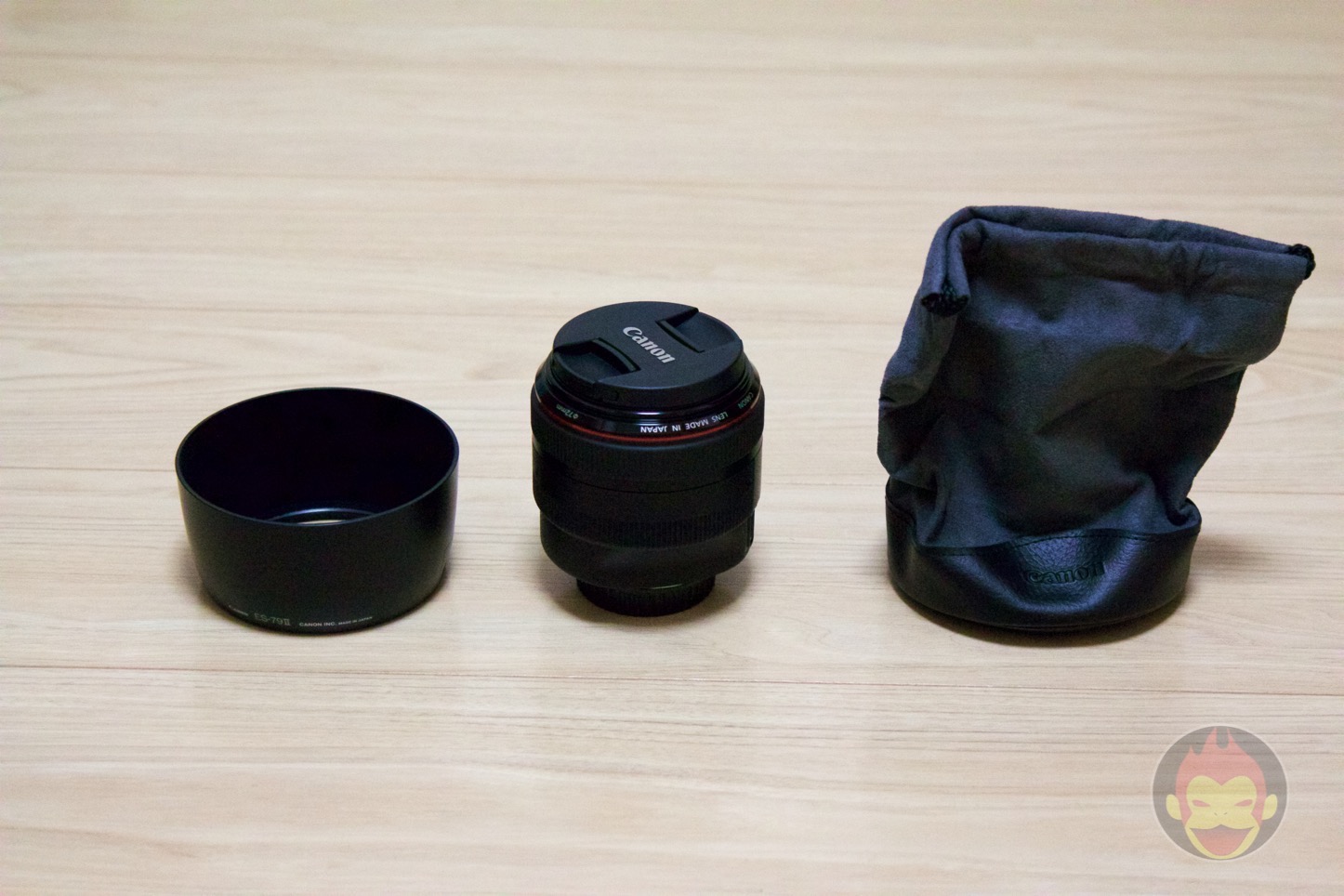 Canon-Lens-EF85mm-F1_2-II-USM-01.jpg
