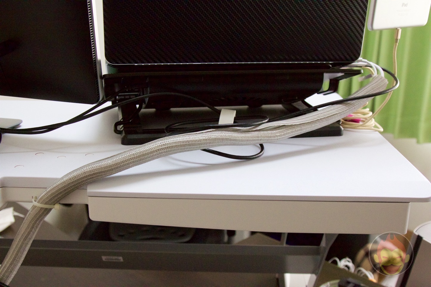 Standing-Desk-Ergotron-WorkFit-T-03.jpg