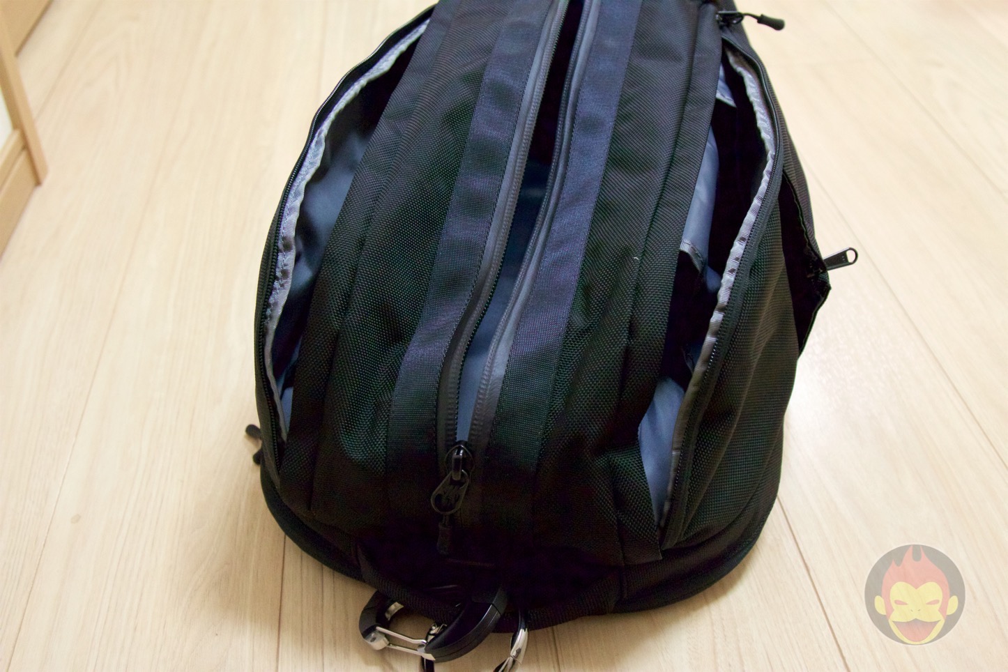 Aer-Duffel-Backpack-11.jpg