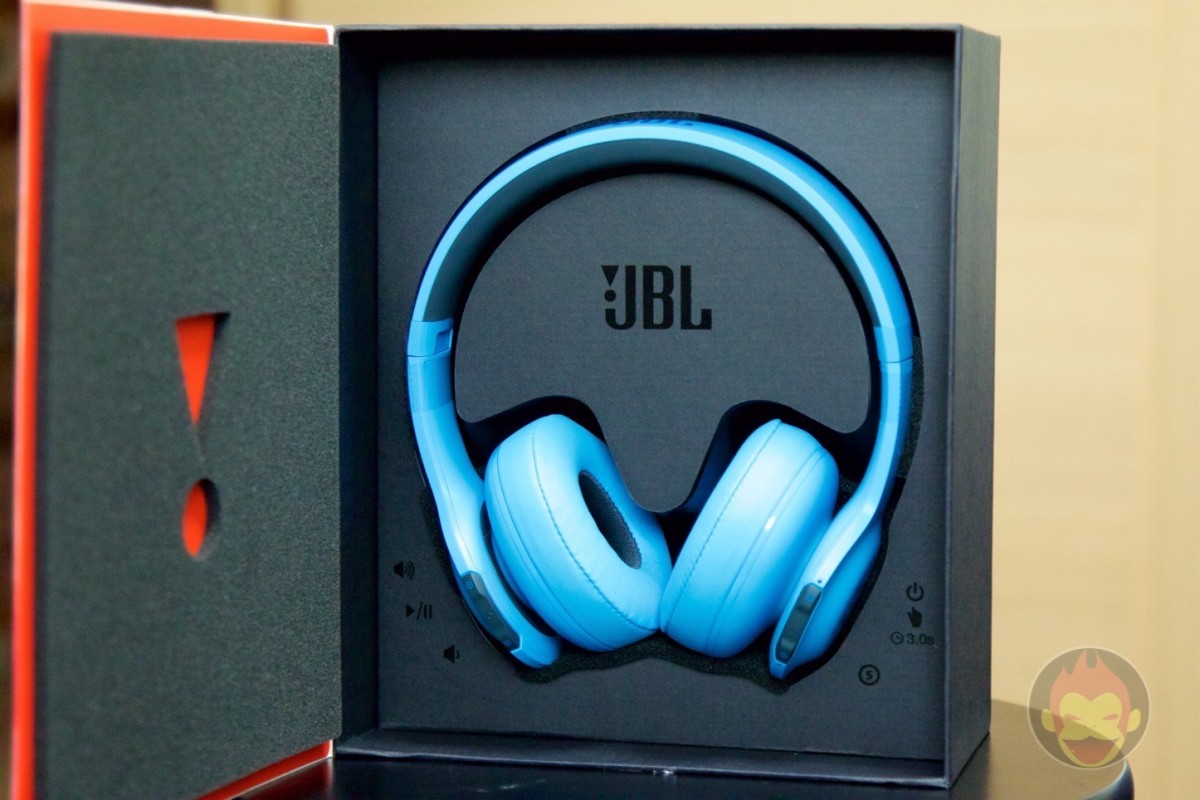 JBL-Everest-300-Review-02.jpg