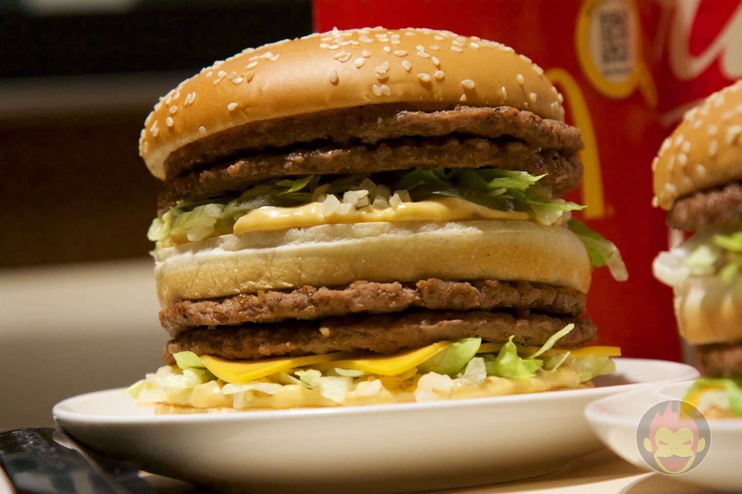 MacDonalds-Mega-Big-Mac-16.jpg