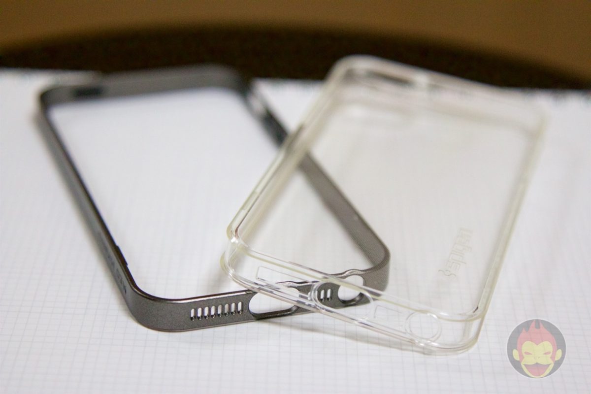 Spigen-Neo-Hybrid-Crystal-iPhone-SE-Case-03.jpg