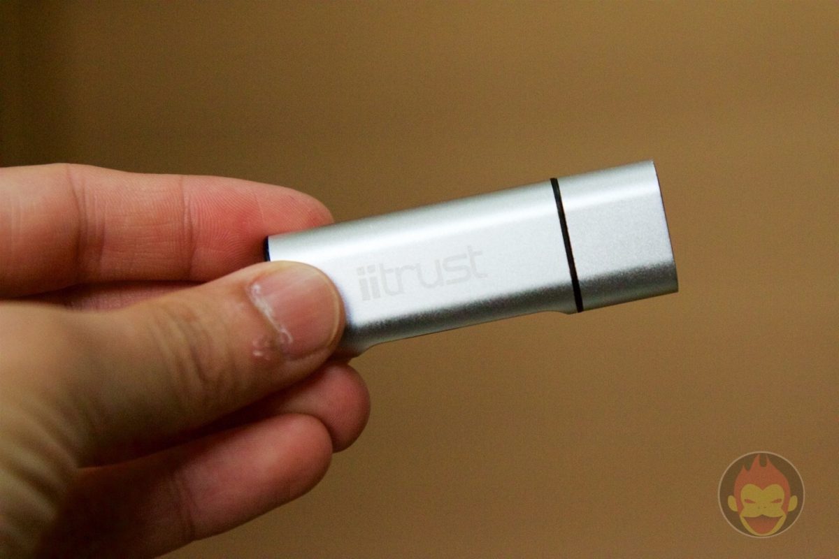 iitrust-MacBook-USB-Adapter-02.jpg