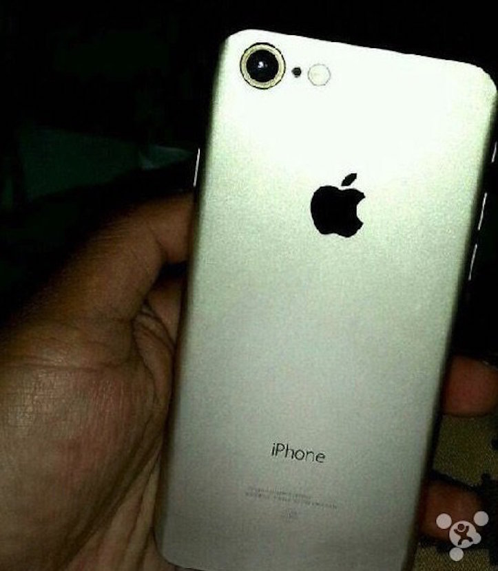 iphone-7-leak-with-new-camera.jpg