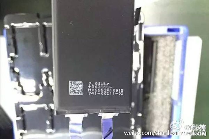 iphone7-battery-from-china-2.jpg