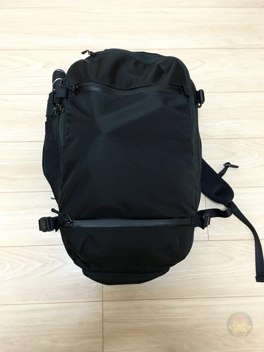 Aer-Travel-BackPack-on-Kickstarter-02.jpg