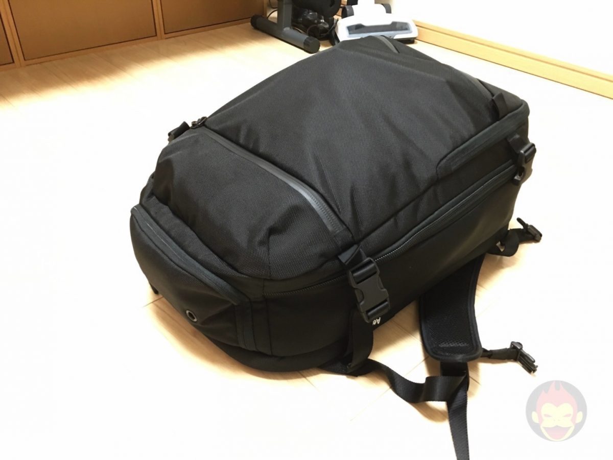 Aer-Travel-BackPack-on-Kickstarter-03.jpg
