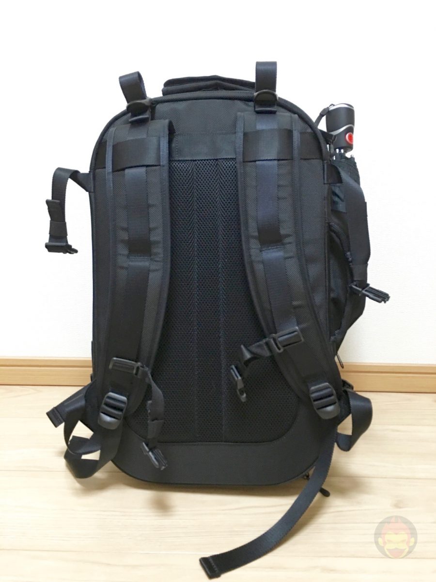 Aer-Travel-BackPack-on-Kickstarter-04.jpg