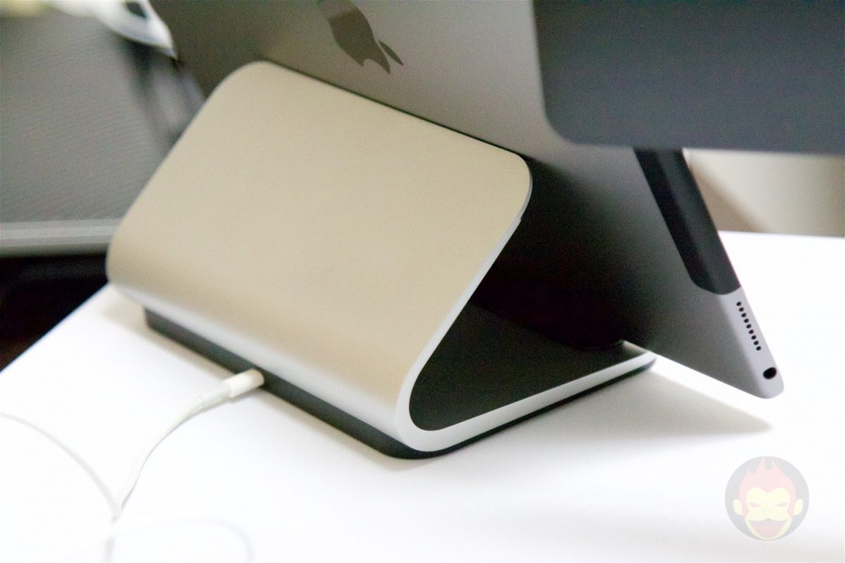 Logi-BASE-iPad-Pro-Stand-14.jpg