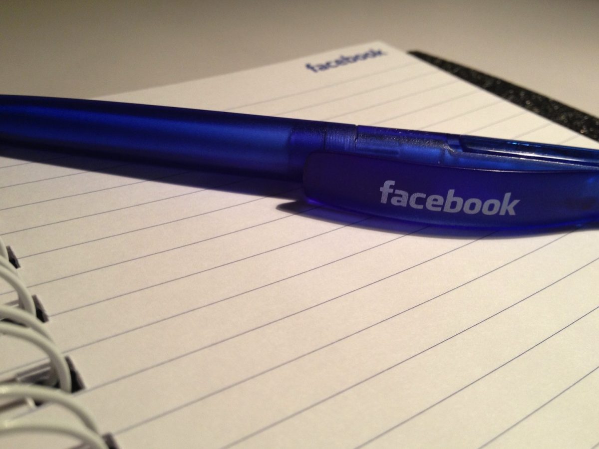 facebook-pen-and-notebook.jpg